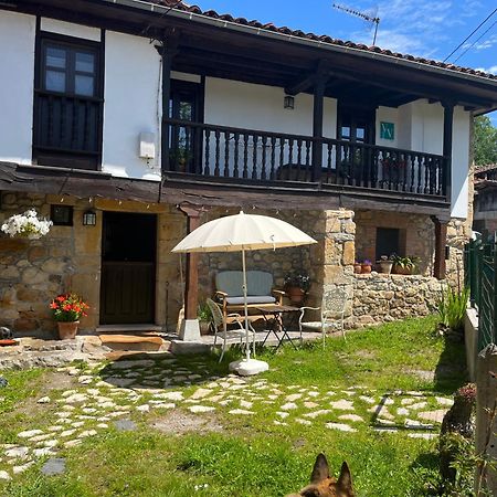 La Casina Del Corral Villa Onís Exteriör bild