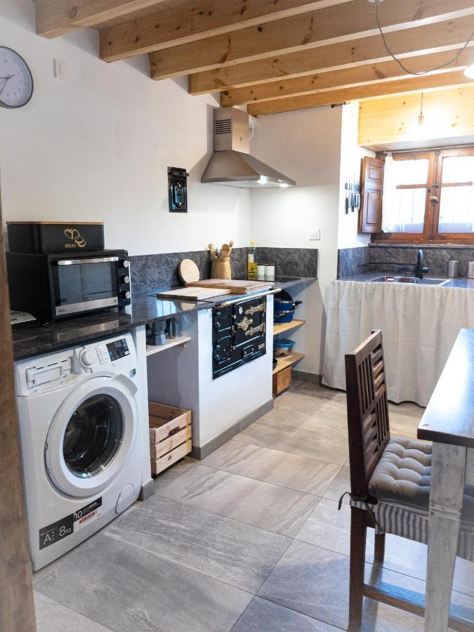 La Casina Del Corral Villa Onís Exteriör bild