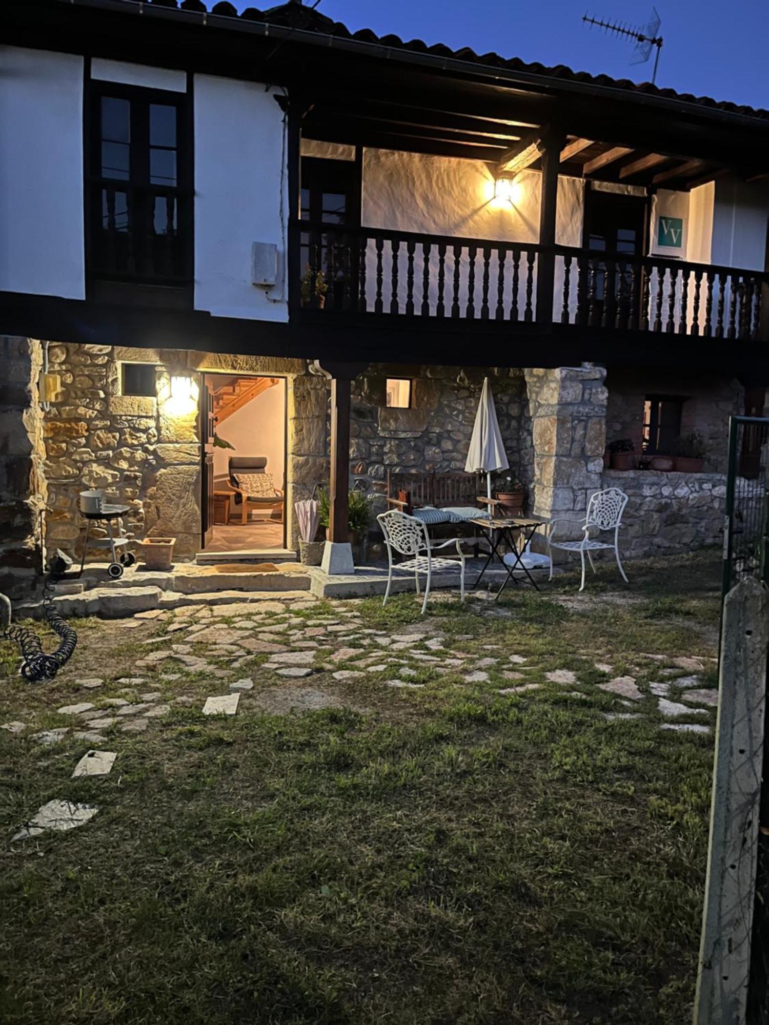 La Casina Del Corral Villa Onís Exteriör bild