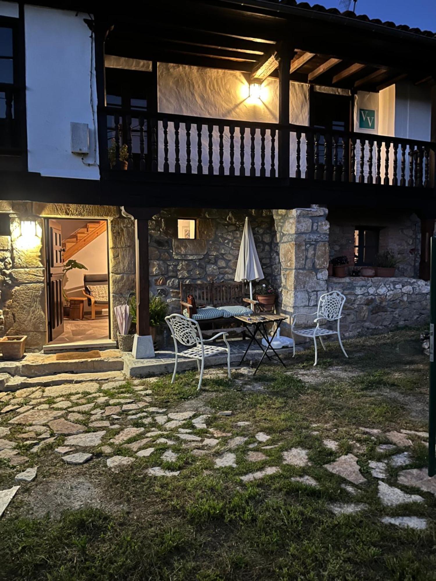 La Casina Del Corral Villa Onís Exteriör bild